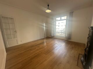  Appartement à louer 2 pièces 45 m²