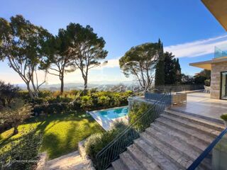  Maison � vendre 8 pi�ces 389 m�