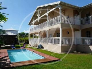  Maison  vendre 15 + pices 345 m