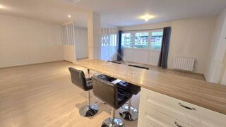  Appartement à louer 2 pièces 91 m²