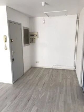  Appartement à louer 1 pièce 23 m²
