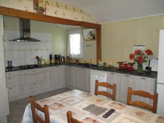  Maison � vendre 8 pi�ces 250 m� Saugon