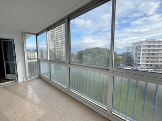 Appartement à louer 5 pièces 82 m²