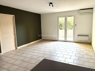 Appartement à louer 4 pièces 84 m²