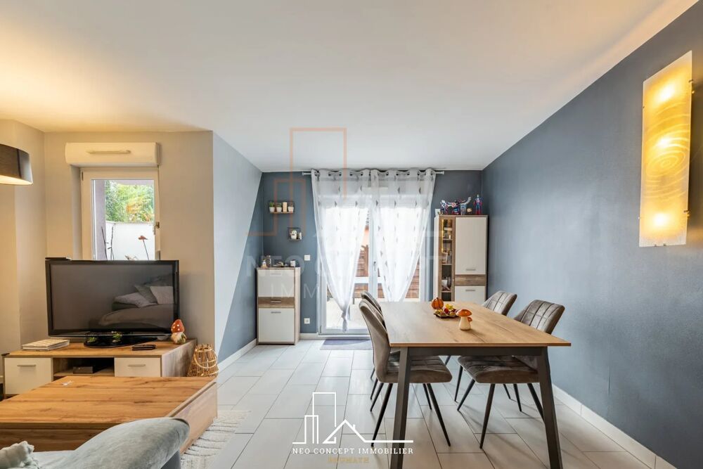 Vente Maison Maison en triplex de type bi famille avec jardin et garage Truchtersheim