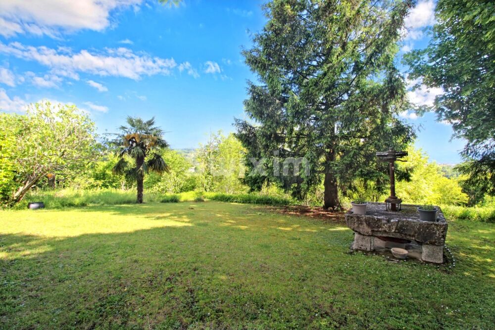 Propriété de deux maisons à vendre à FILLINGES