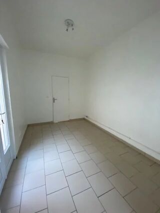  Appartement à louer 1 pièce 17 m²