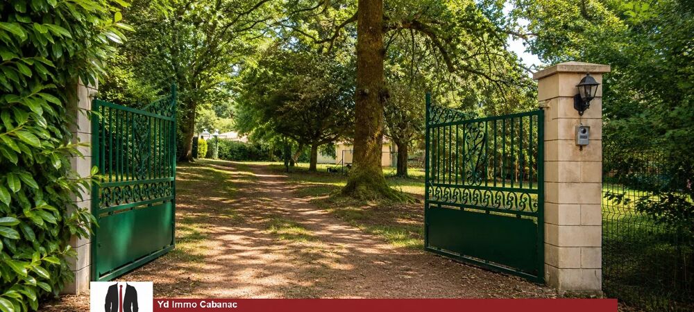 SAINT-MORILLON  Propriété de plus de 2 hectares aux portes de B