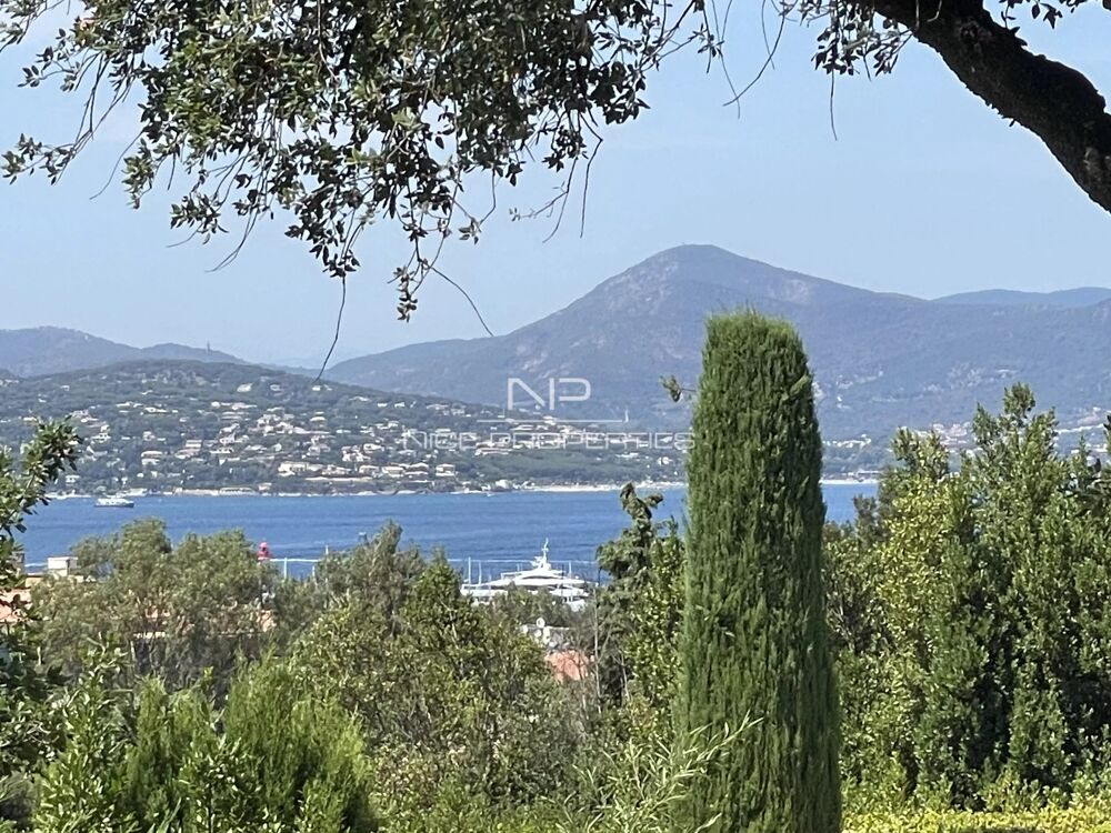 Appartement avec vue mer à Saint-Tropez.