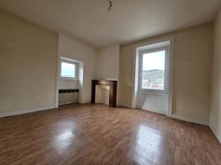  Appartement à louer 4 pièces 89 m²