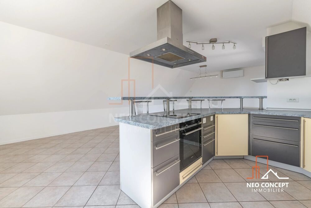 Location Appartement Beau 4 pièces de 94 m2 avec terrasse, parking, garage sis Gambsh Gambsheim