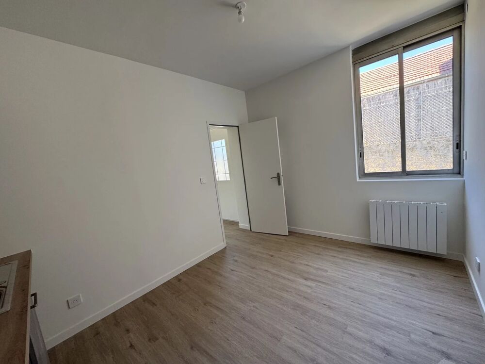Location Appartement T3 ENTIEREMENT RENOVE AVEC DEUX SOUS SOLS ET GARAGE Toulouse