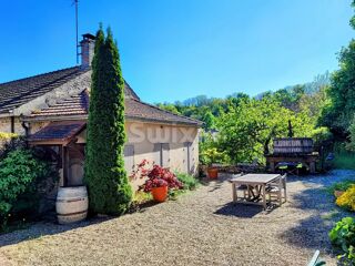  Maison  vendre 7 pices 235 m