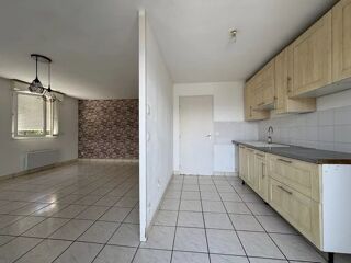  Appartement à louer 4 pièces 78 m²