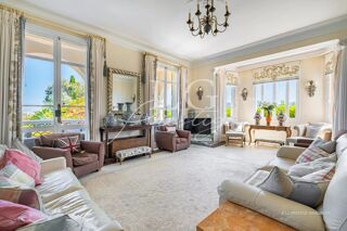  Maison à vendre 10 pièces 373 m²