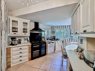  Villa à vendre 15 + pièces 384 m²