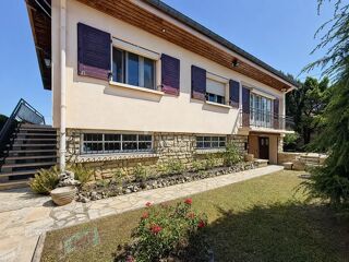  Maison à vendre 242 m²