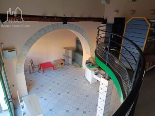  Immeuble à vendre 142 m²