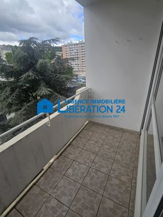  Appartement � vendre 5 pi�ces 94 m�