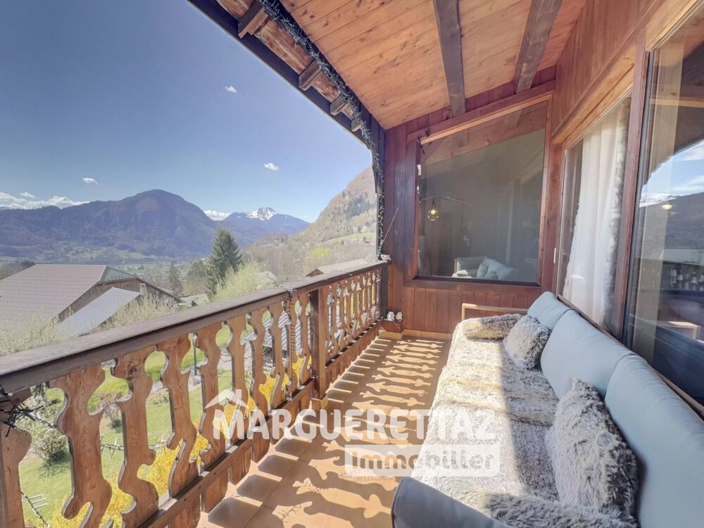 Grande ferme sur le coteaux sud de Taninges