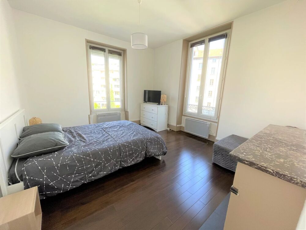 Location Appartement 6 cours Jean Jaurès : location entièrement meublée et au calme ! Grenoble