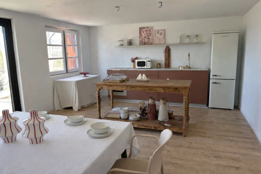 Vente Maison EXCLUSIVITÉ – FERME EN PIERRES AVEC DÉPENDANCE ET VUE IMPRENABLE Beaux