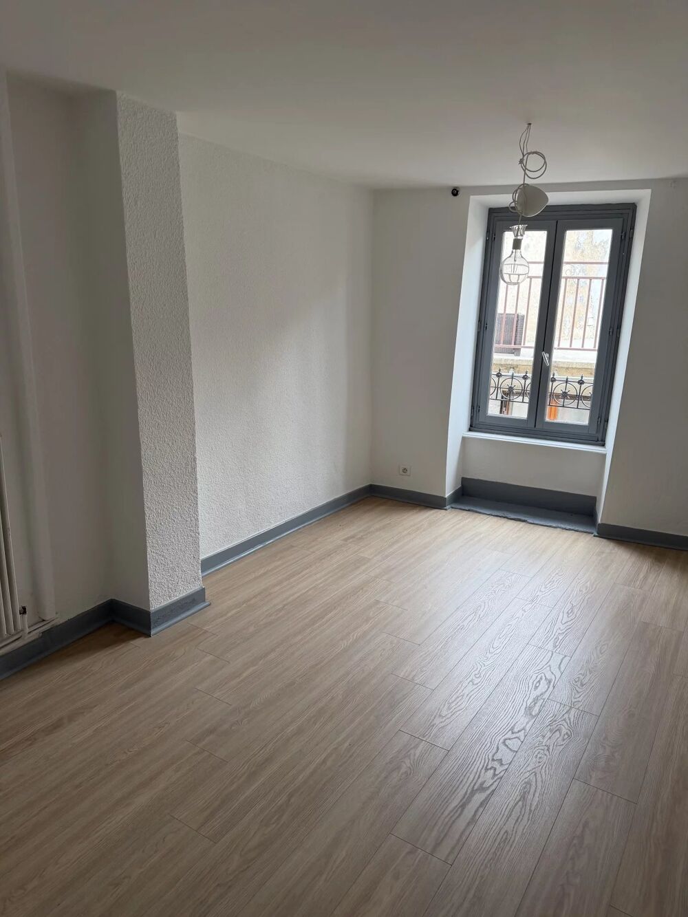 Location Maison À louer – Maison entièrement rénovée – Saint-Germain-Lembron – 9 Saint-germain-lembron