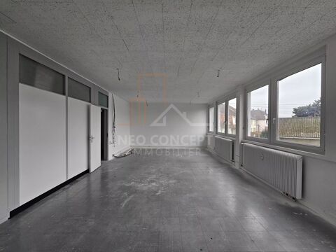   EMPLACEMENT DE CHOIX : VISIBILITE ASSUREE 