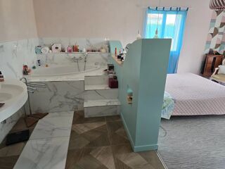 Maison à vendre 7 pièces 222 m²