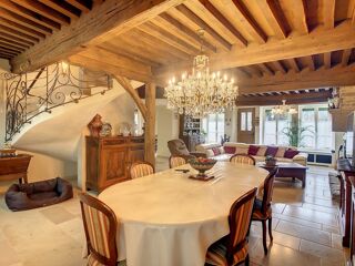  Maison  vendre 9 pices 345 m