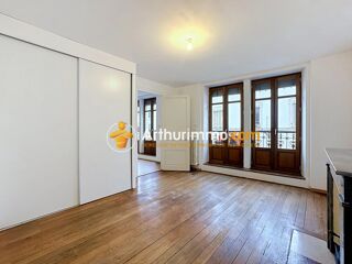  Appartement à louer 3 pièces 70 m²