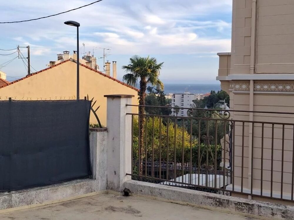 Maison de trois pièces de 70m² avec terrasse de 100m²