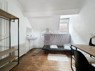  Appartement à louer 2 pièces 152 m²