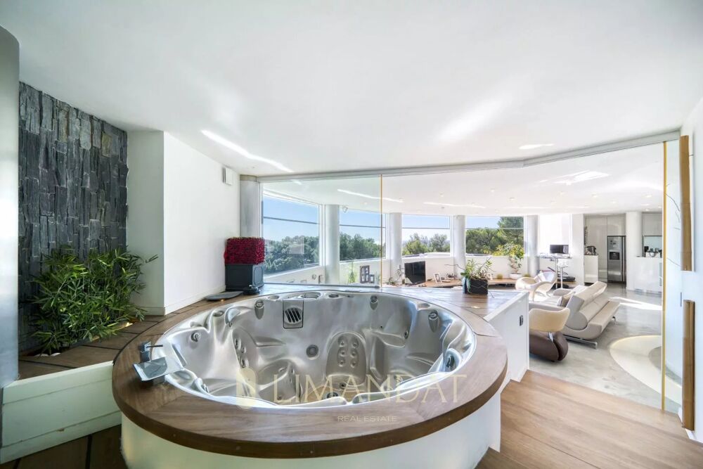 Roquebrune Cap Martin Loft 330 m2 parking couvert cave