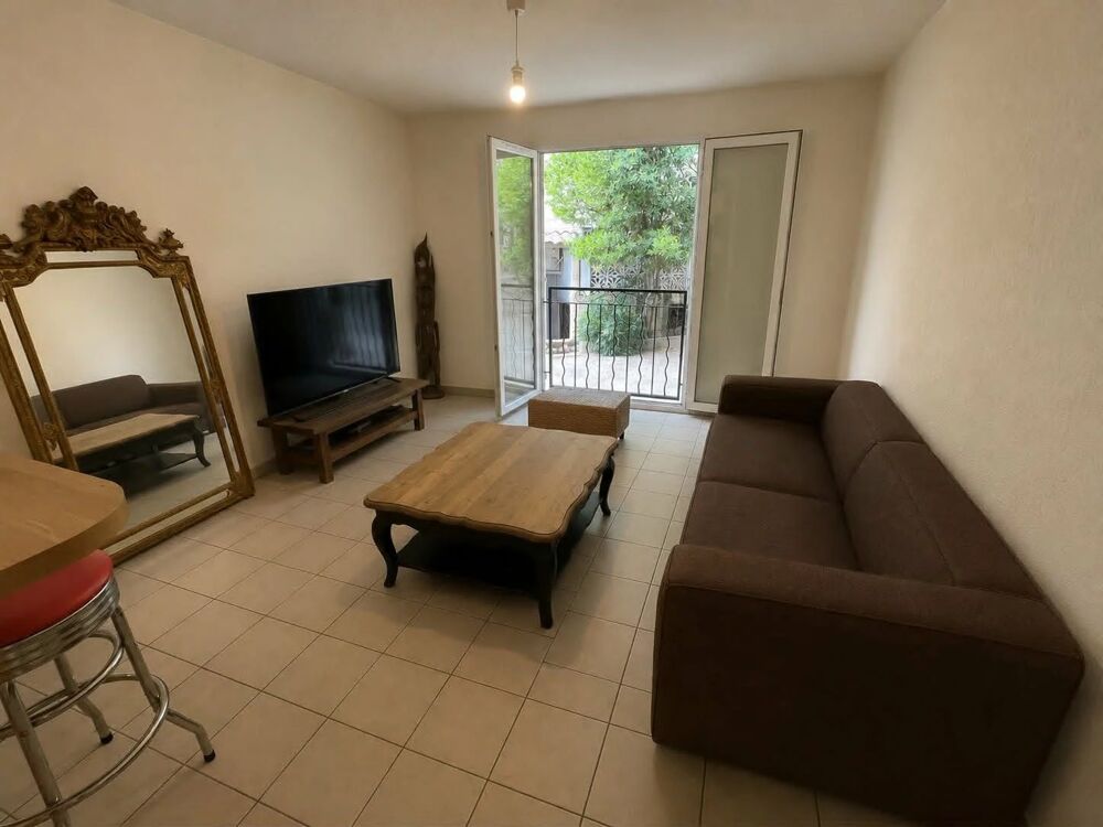 LE LUC  T2 EN RÉSIDENCE SÉCURISÉE AVEC PISCINE  109 000 euros