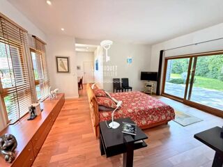  Maison à vendre 13 pièces 473 m²