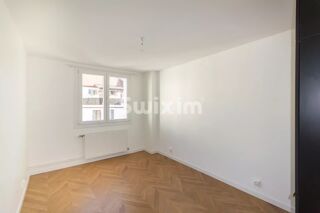  Appartement à louer 4 pièces 79 m²