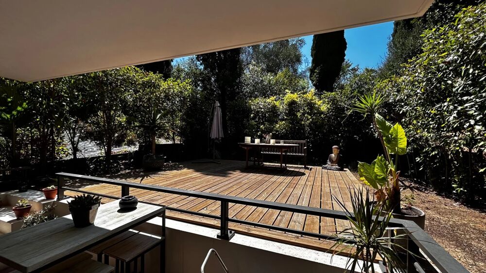 A vendre à Cannes Résidence de Standing Beau 2 pièces avec parki