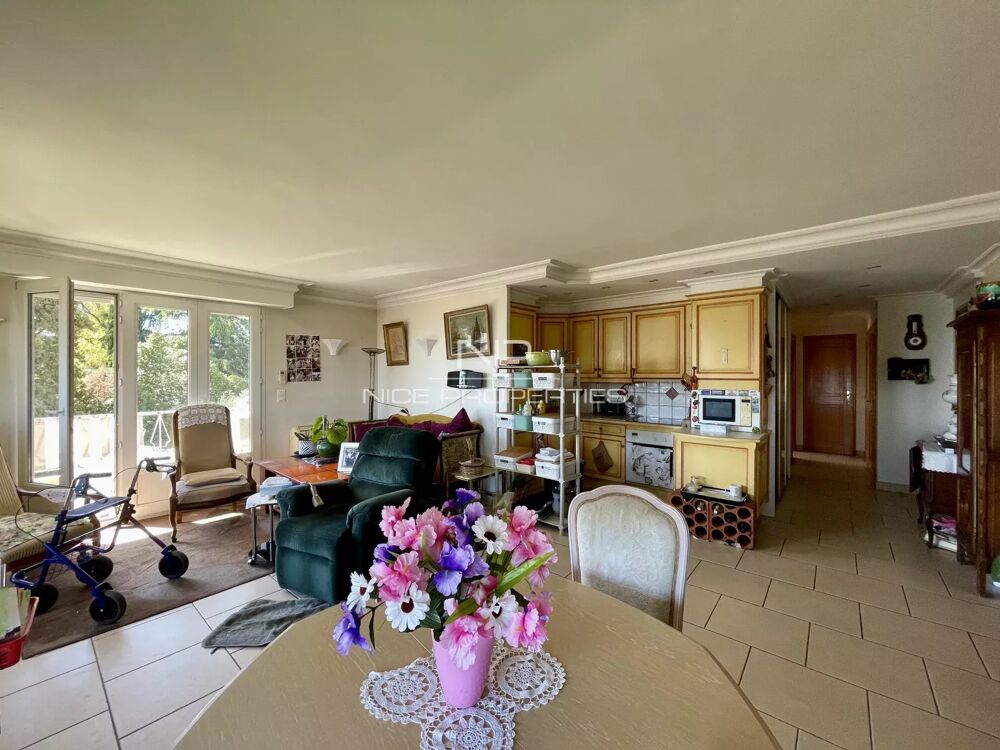 Vente Appartement Cannes, appartement à 250 mètres de la plage et 1300 mètres du P Cannes