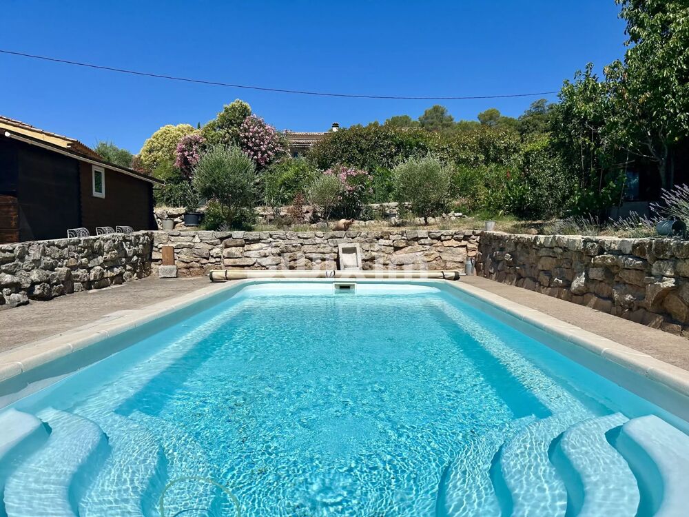 TRES JOLIE VILLA DE PLAIN PIED