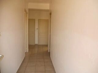 Location Appartement Trois pièces de 90m² avec balcon et deux places de parking dans Nice