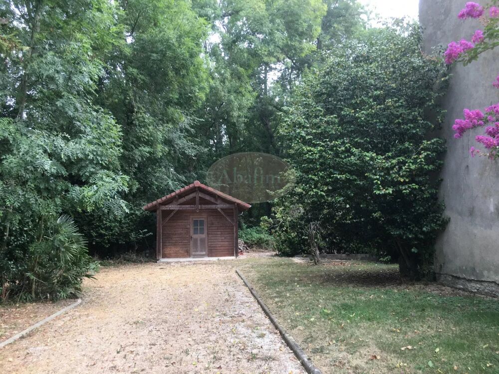  vendre  Proprit/chteau Pau (64000)