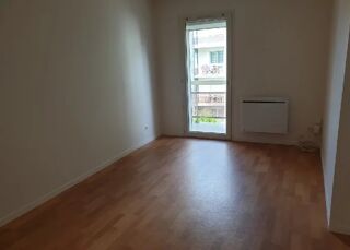  Appartement à louer 1 pièce 32 m²