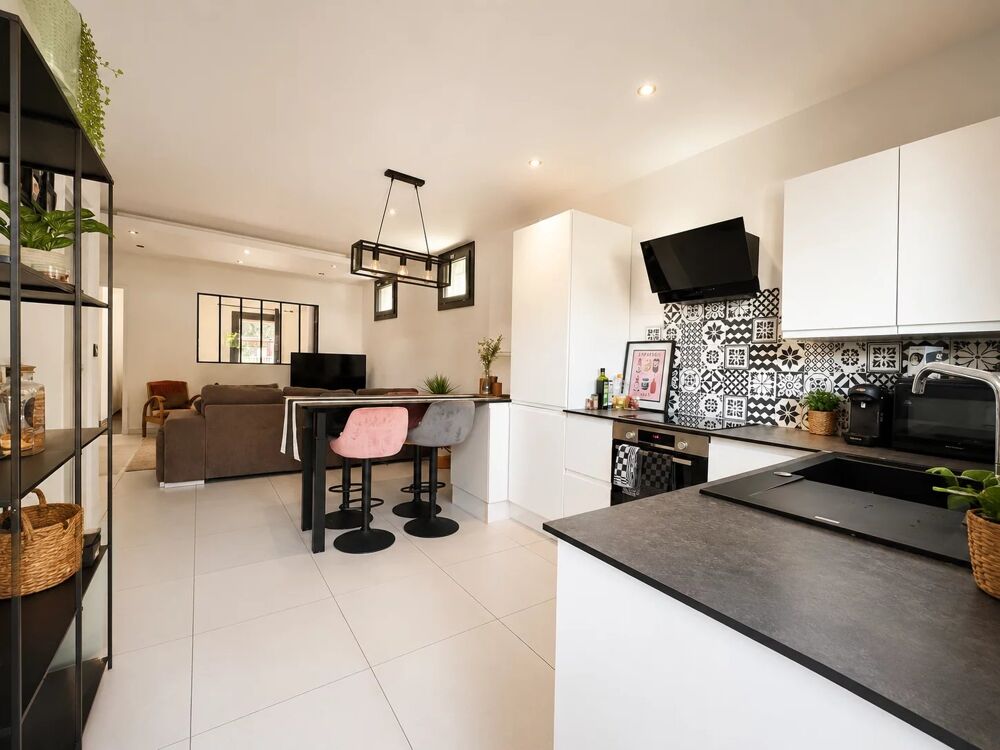 APPARTEMENT T3 RÉNOVÉ À PUGET-SUR-ARGENS