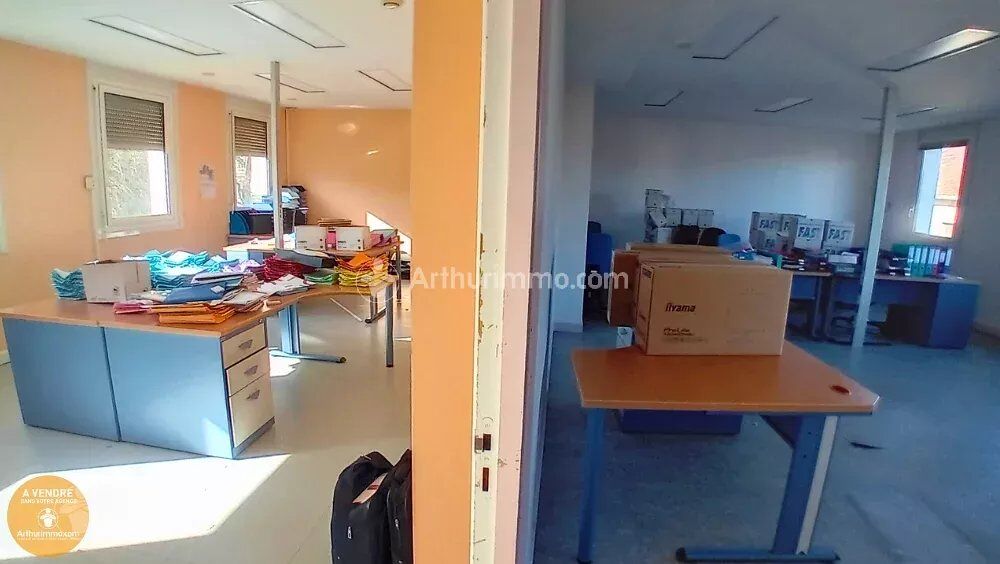 Vente Immeuble UNIQUE     Plein  centre de Mazamet  immeuble à aménager Mazamet
