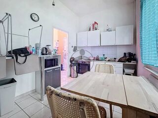  Immeuble � vendre 7 pi�ces 188 m�