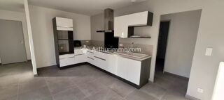  Maison à louer 4 pièces 73 m² Saint-jean-d'angély