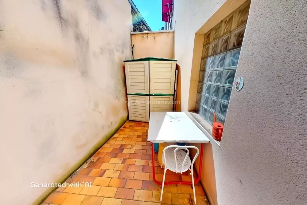 EXCLUSIVITÉ  Maison de ville à vendre au centre de Sainte-Colom