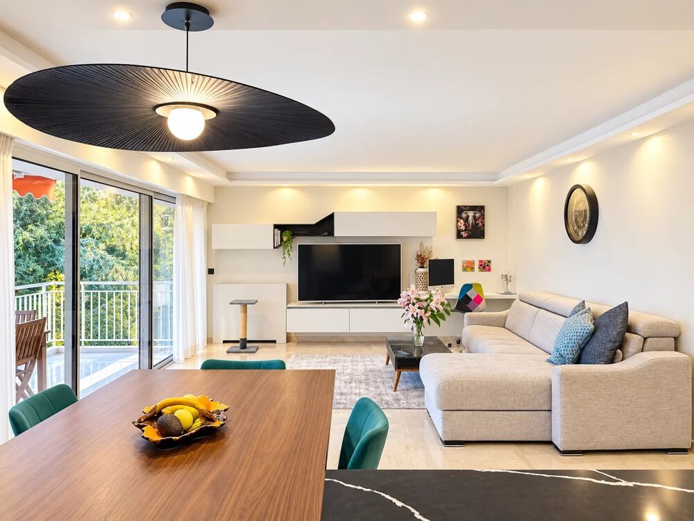 Cannes Tassigny - appartement 4p 110 m2 refait à neuf - dernier