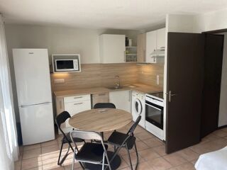  Appartement à louer 2 pièces 50 m²